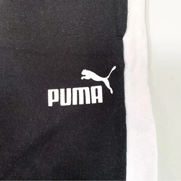 Puma • Sweatpants - Picture 2 of 5